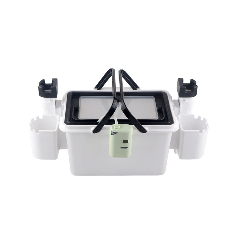 I'm also a tiny double-layered live fish bucket, small 10-liter bait plug-in trunk, multi-purpose super light-fisher box